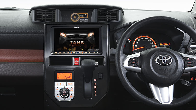 タンク/ルーミー専用 9型カーナビ ビッグX
(パノラミックビューモニター対応)