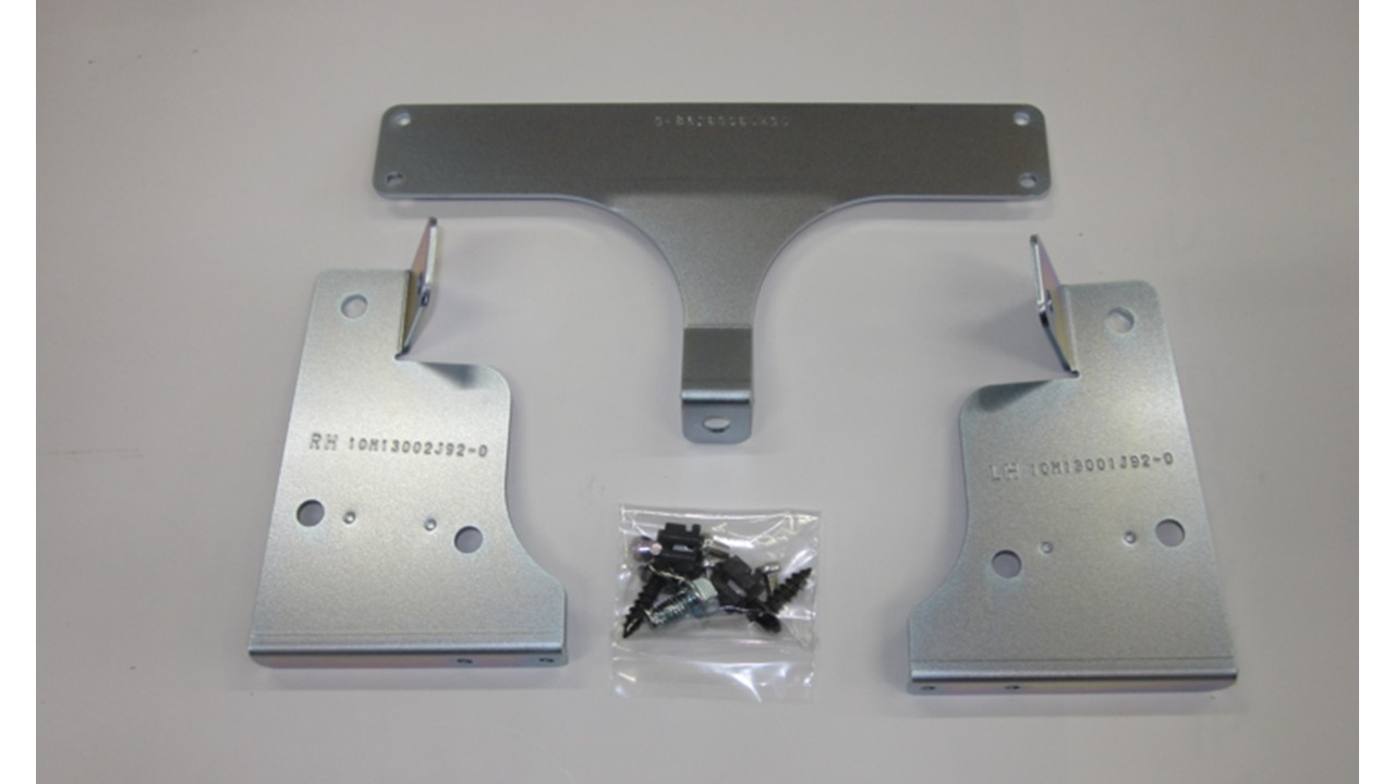 【ガレージ品】オーディオ取付キット マツダビアンテ(2008/7～2018/3)用